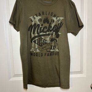 Disney Vintage Era Olive Mickey Graphic Tee Unisex S